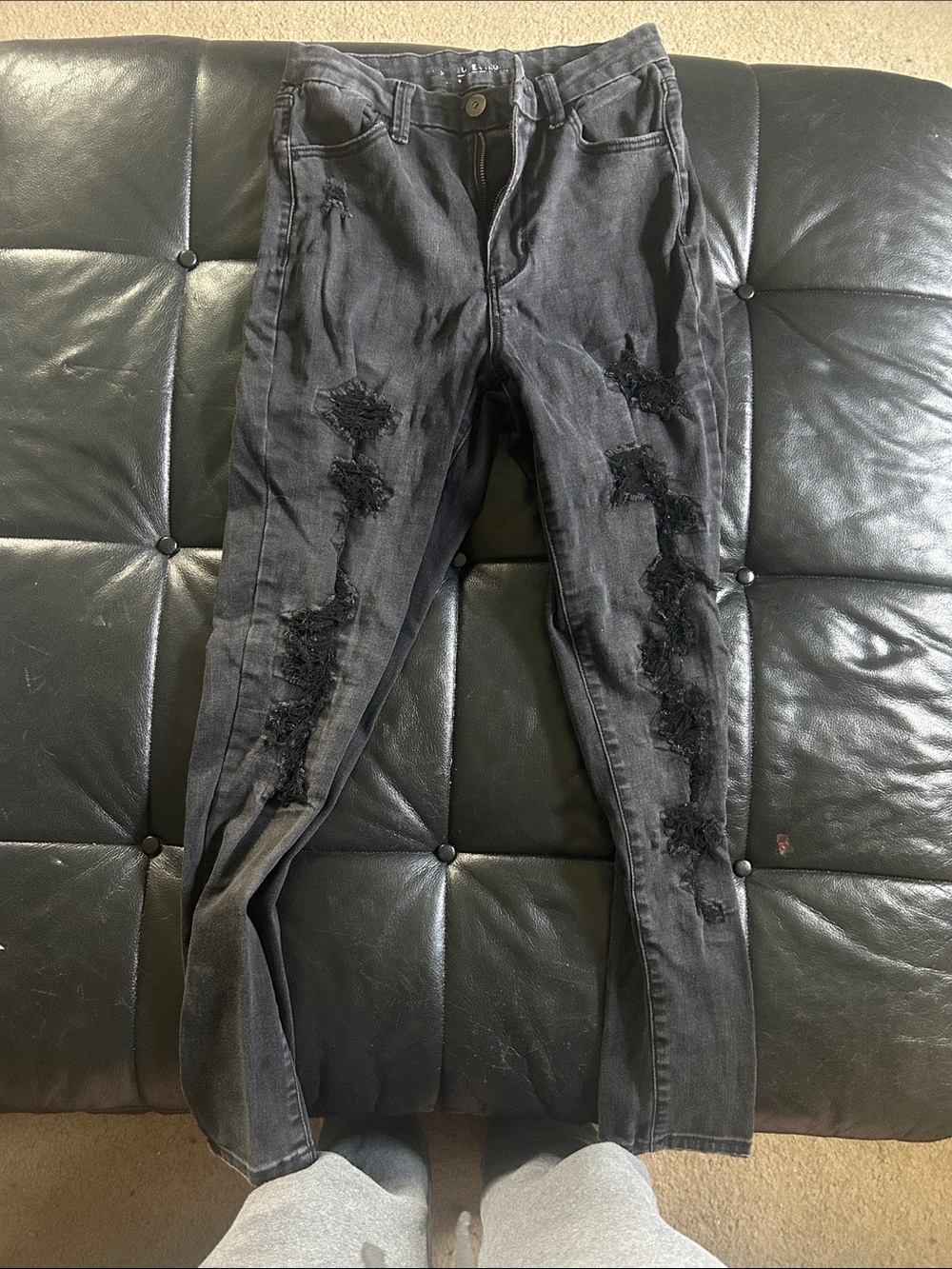 Women’s Black Distressed Skinny Jeans